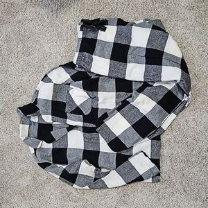 LN Old Navy women's M plaid check pj set